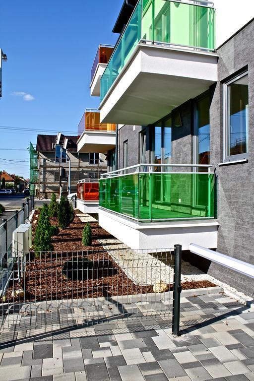 Olive Apartman Шарвар Экстерьер фото